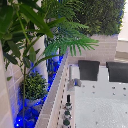 Espectacular Apartamento Con Spa Privado Miami Playa Exterior foto